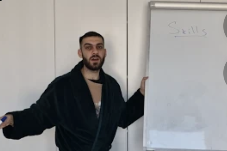 Barry KDP — Just a guy in a robe teaching Amazon KDP on YouTube